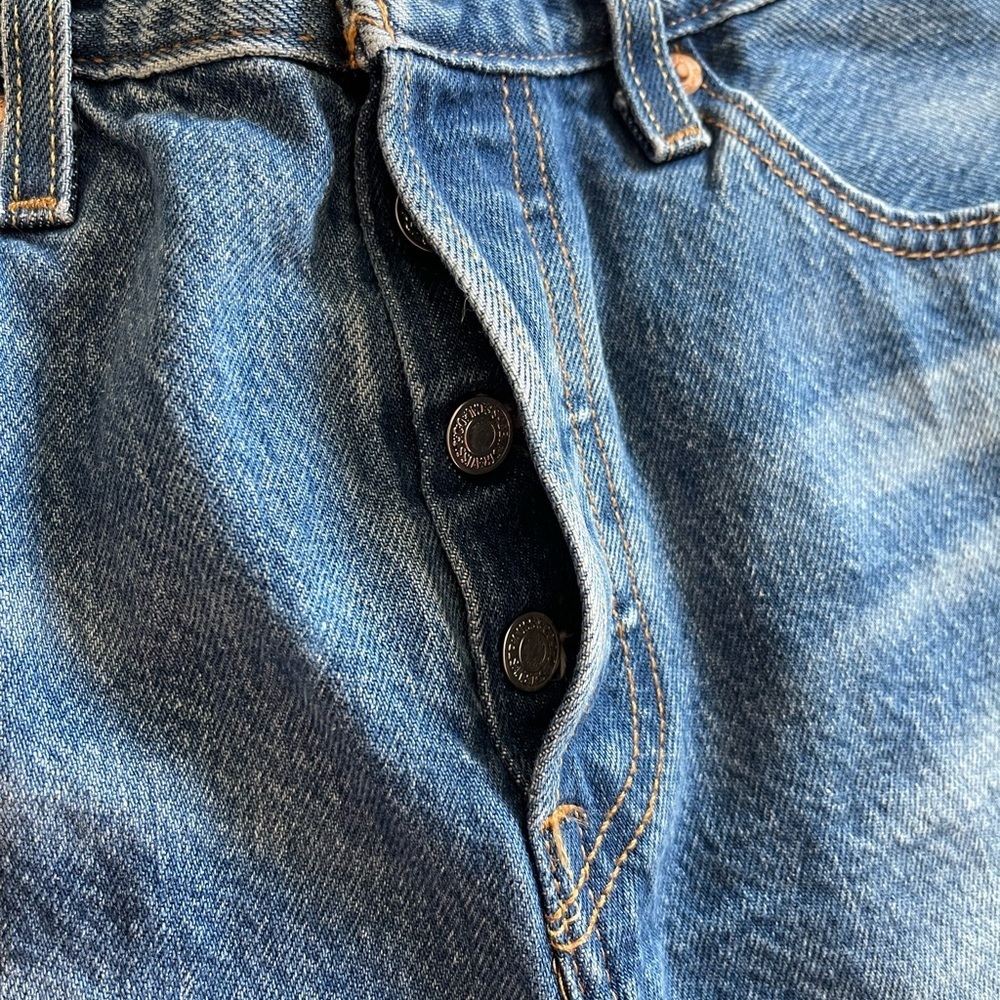 LEVI’S 501 Shorts - Picture 9 of 16